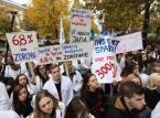 Według PiS protest rezydentów wykorzystywany politycznie. Opozycja chce dymisji Radziwiłła