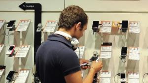 Operator chce w ofercie no limit przyciągnąć klientów smartfonami.
