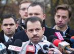 Artur Zawisza usłyszał zarzuty za jazdę samochodem bez uprawnień. Były poseł odmówił składania wyjaśnień