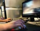 Pod cyberostrzałem. Internetowa wersja metody „na wnuczka”